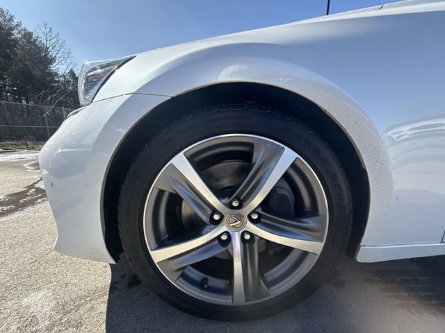 Used 2019 Lexus IS 300 w/ Premium Package image 10