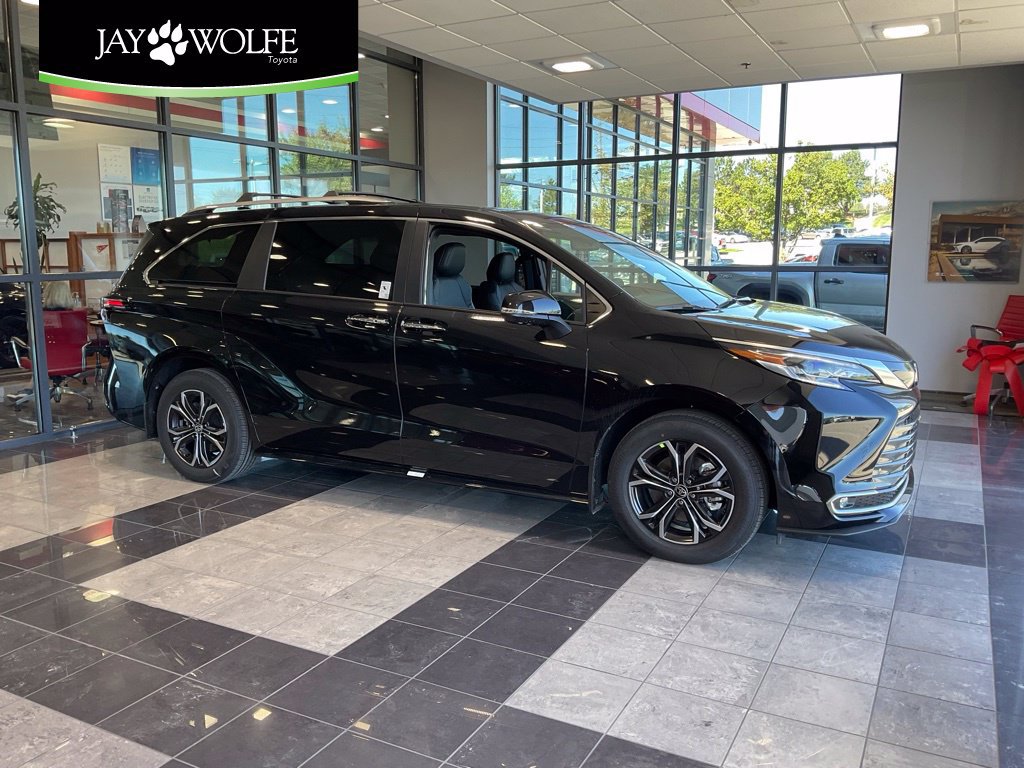 New 2026 Toyota Sienna Platinum AWD/4WD image 1
