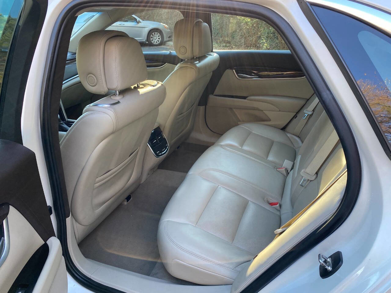 Used 2014 Cadillac XTS Premium w/ Driver Assist Package image 36