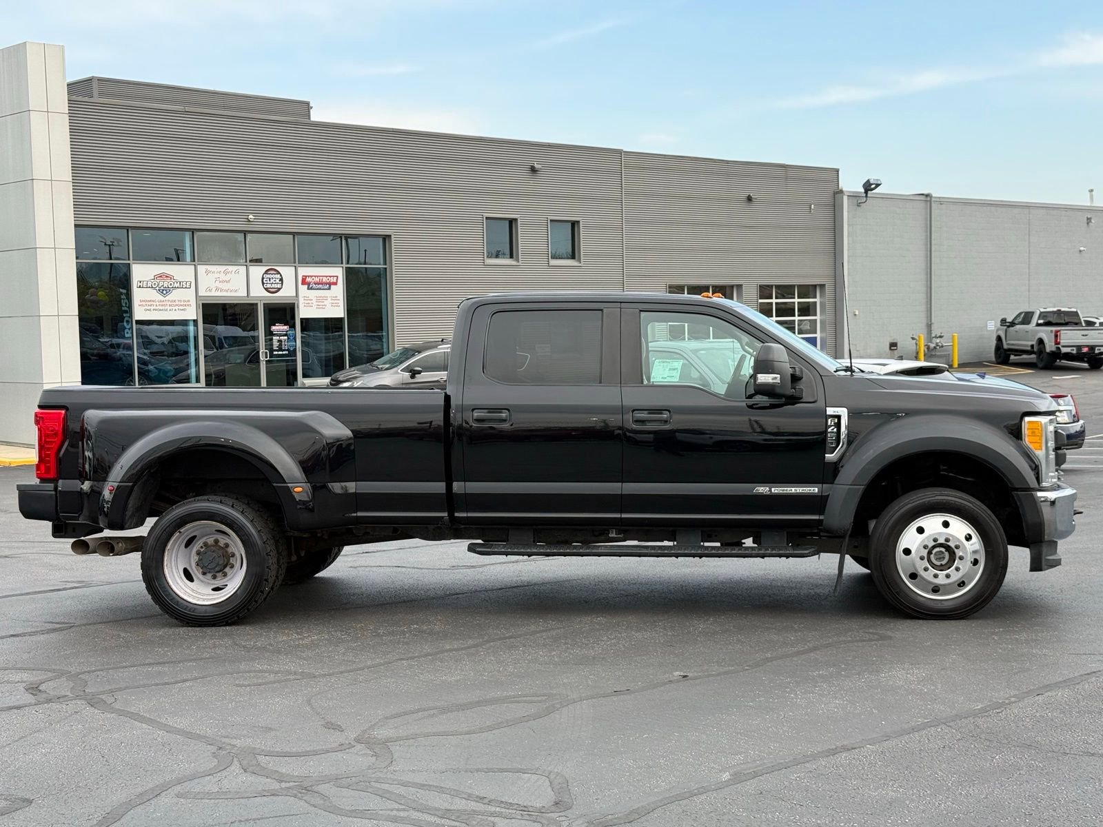 Used 2017 Ford F450 XL w/ Power Equipment Group AWD/4WD image 2