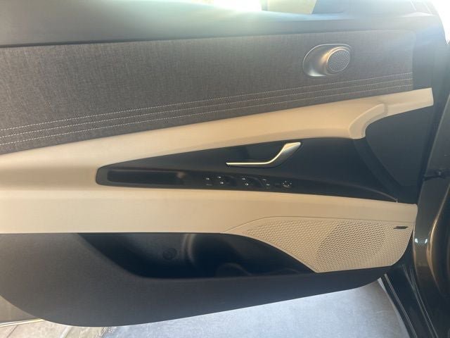 New 2026 Hyundai Elantra Limited image 13