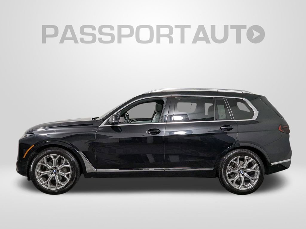 Used 2025 BMW X7 xDrive40i w/ Premium Package AWD/4WD image 2