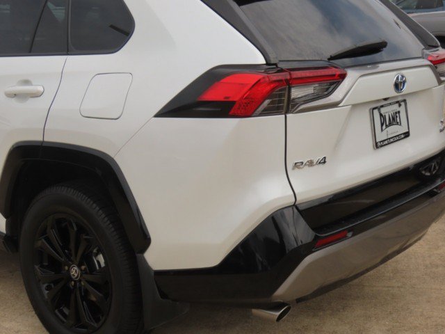 Used 2023 Toyota RAV4 XSE AWD/4WD image 14