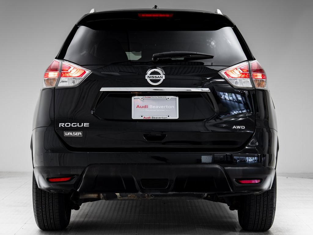 Used 2016 Nissan Rogue S w/ Appearance Package AWD/4WD image 31