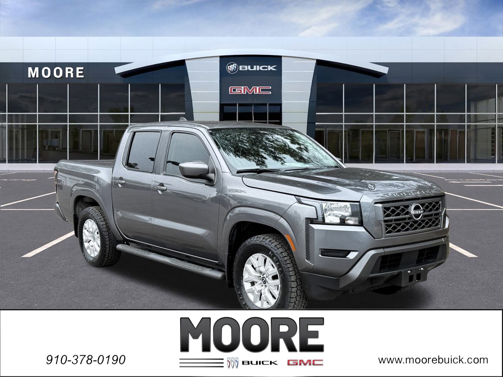 Used 2022 Nissan Frontier SV image 1