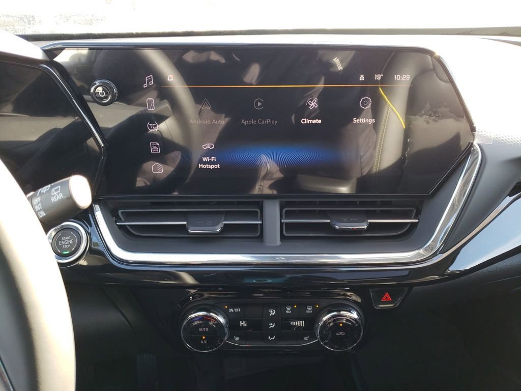 New 2026 Chevrolet Trax ACTIV w/ Sunroof Package image 16