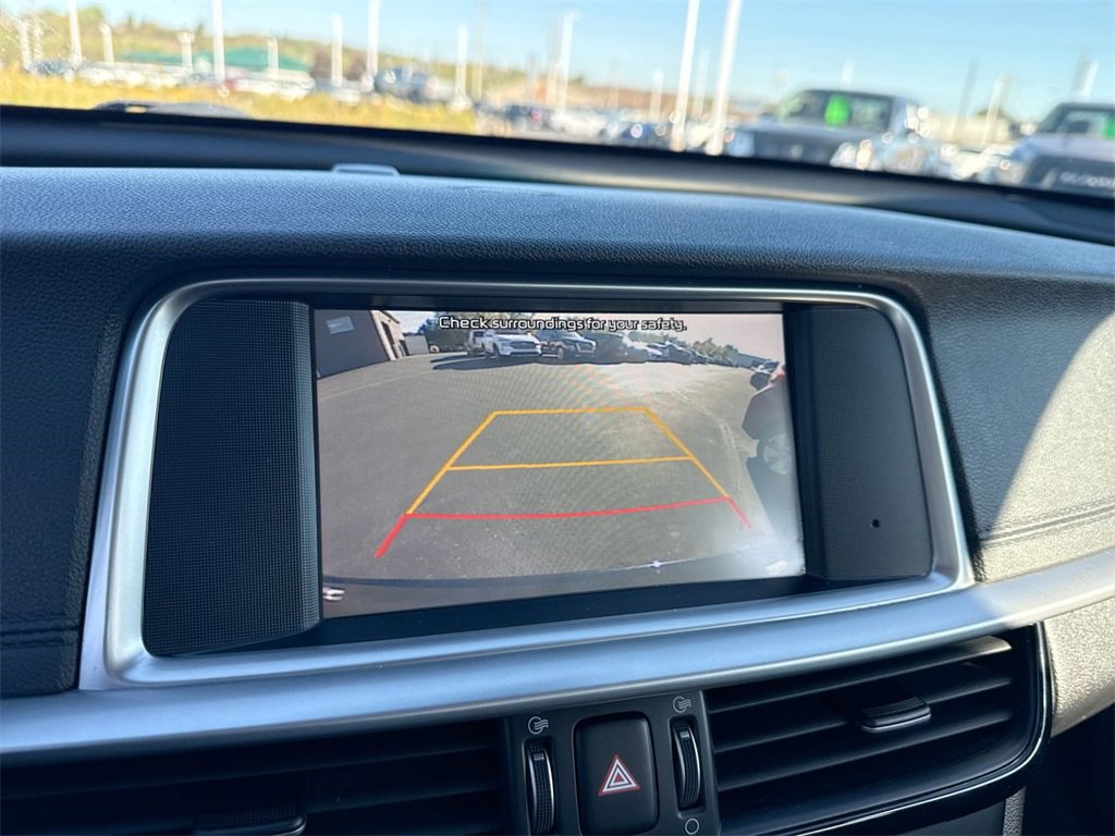 Used 2020 Kia Optima LX image 24