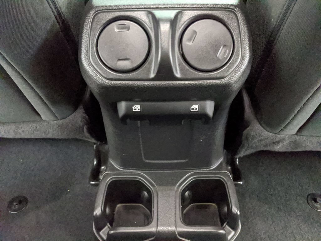Used 2022 Jeep Wrangler Unlimited Sport AWD/4WD image 17
