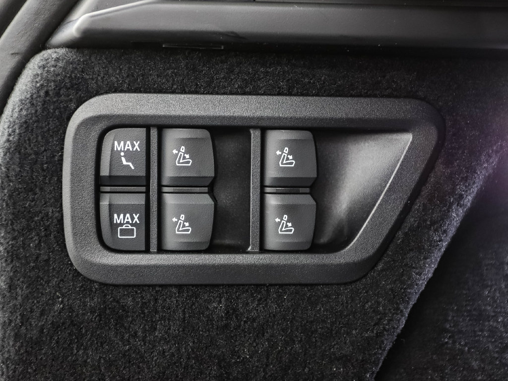 New 2027 BMW X7 M60i AWD/4WD image 27