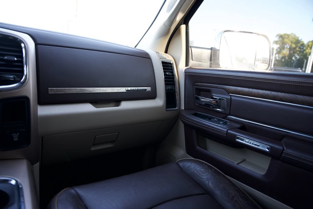 Used 2017 RAM 3500 Laramie Longhorn w/ Convenience Group AWD/4WD image 5