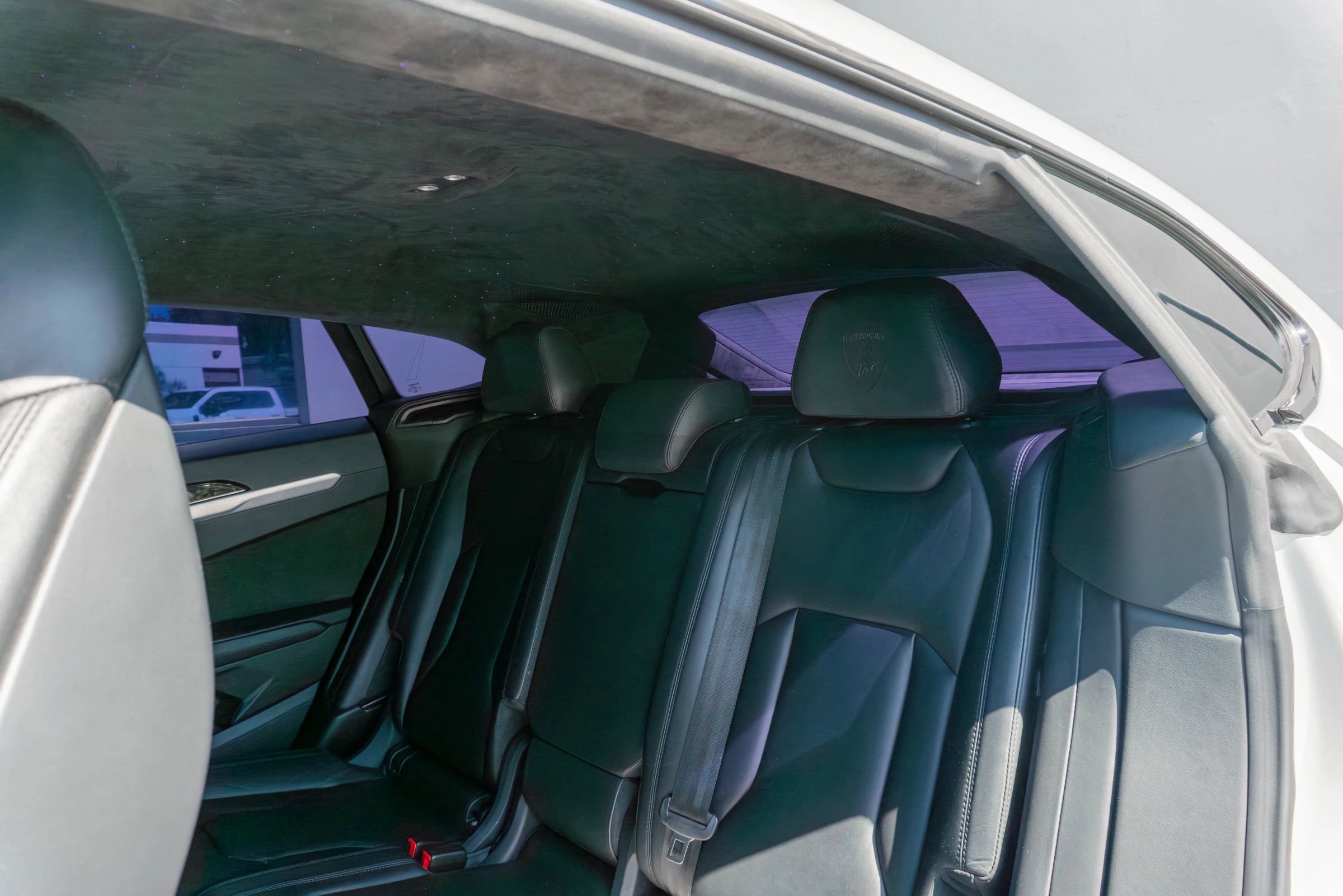 Used 2019 Lamborghini Urus AWD/4WD image 13