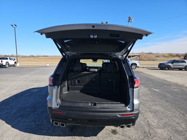 New 2026 GMC Acadia AT4 w/ LPO, Floor Liner Package AWD/4WD image 10
