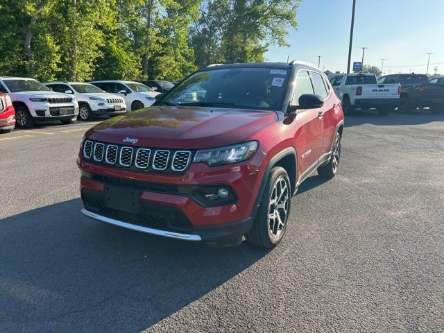 Used 2025 Jeep Compass Limited AWD/4WD image 1