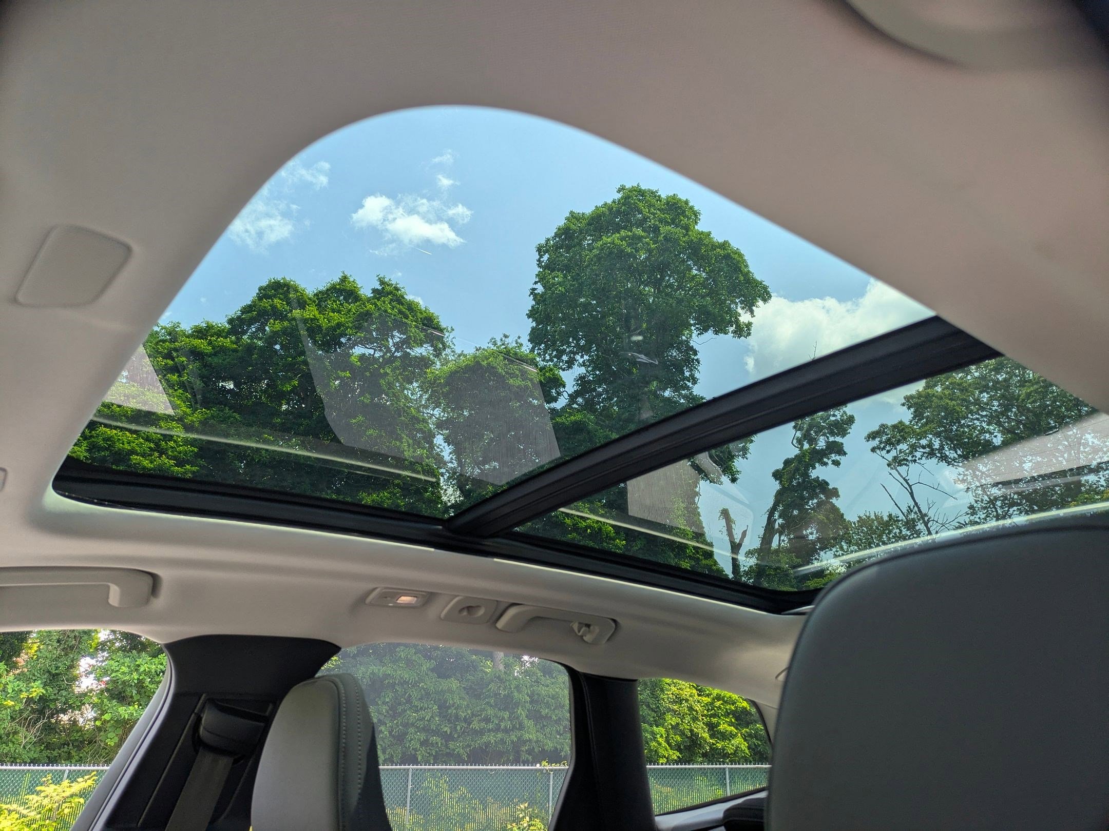 New 2026 Volvo XC60 B5 Plus w/ Protection Package Premier image 20