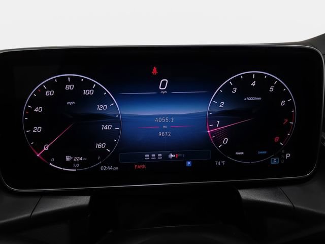 Used 2025 Mercedes-Benz GLC 300 4MATIC image 19