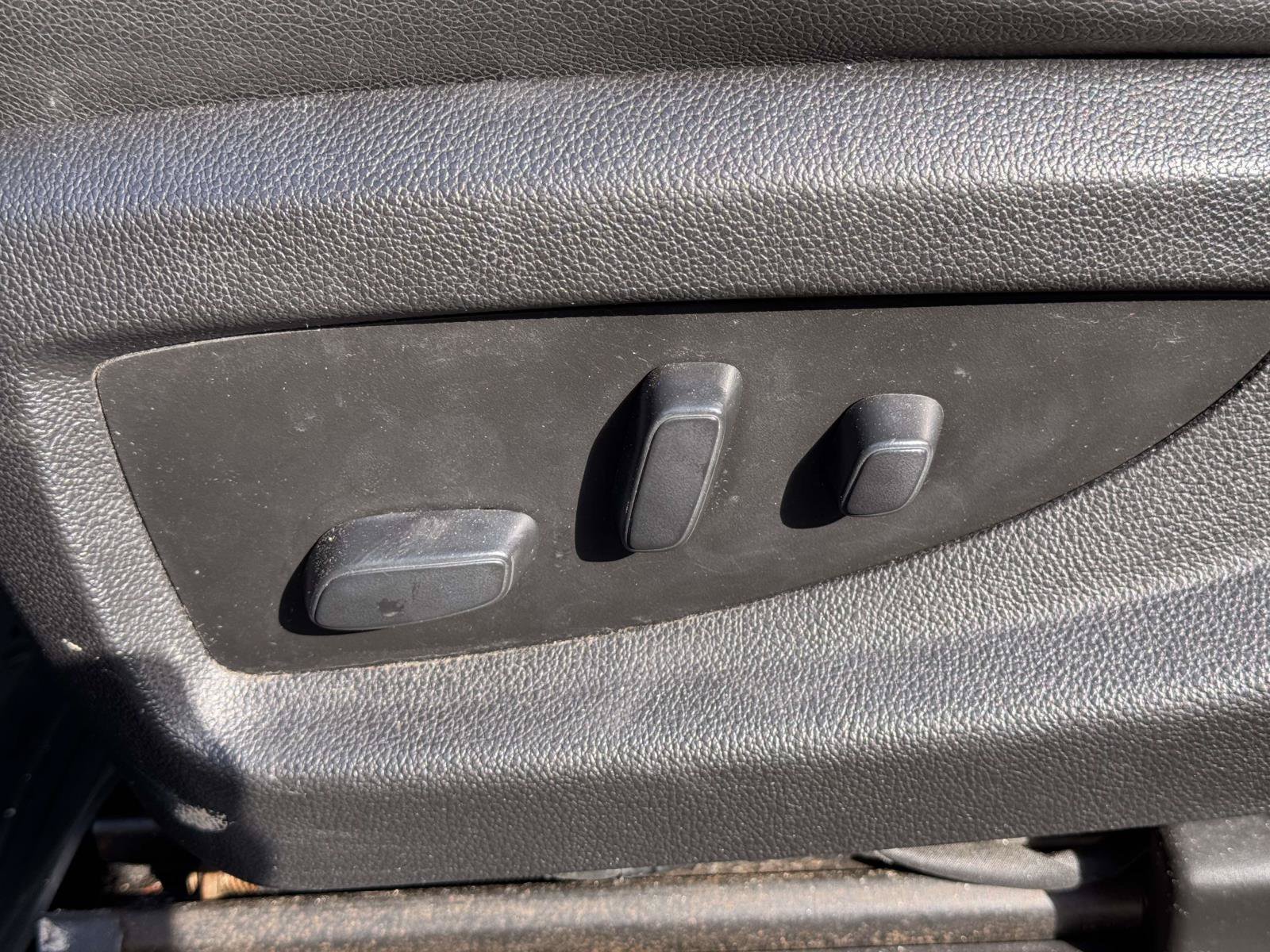 Used 2020 Chevrolet Suburban LT AWD/4WD image 18