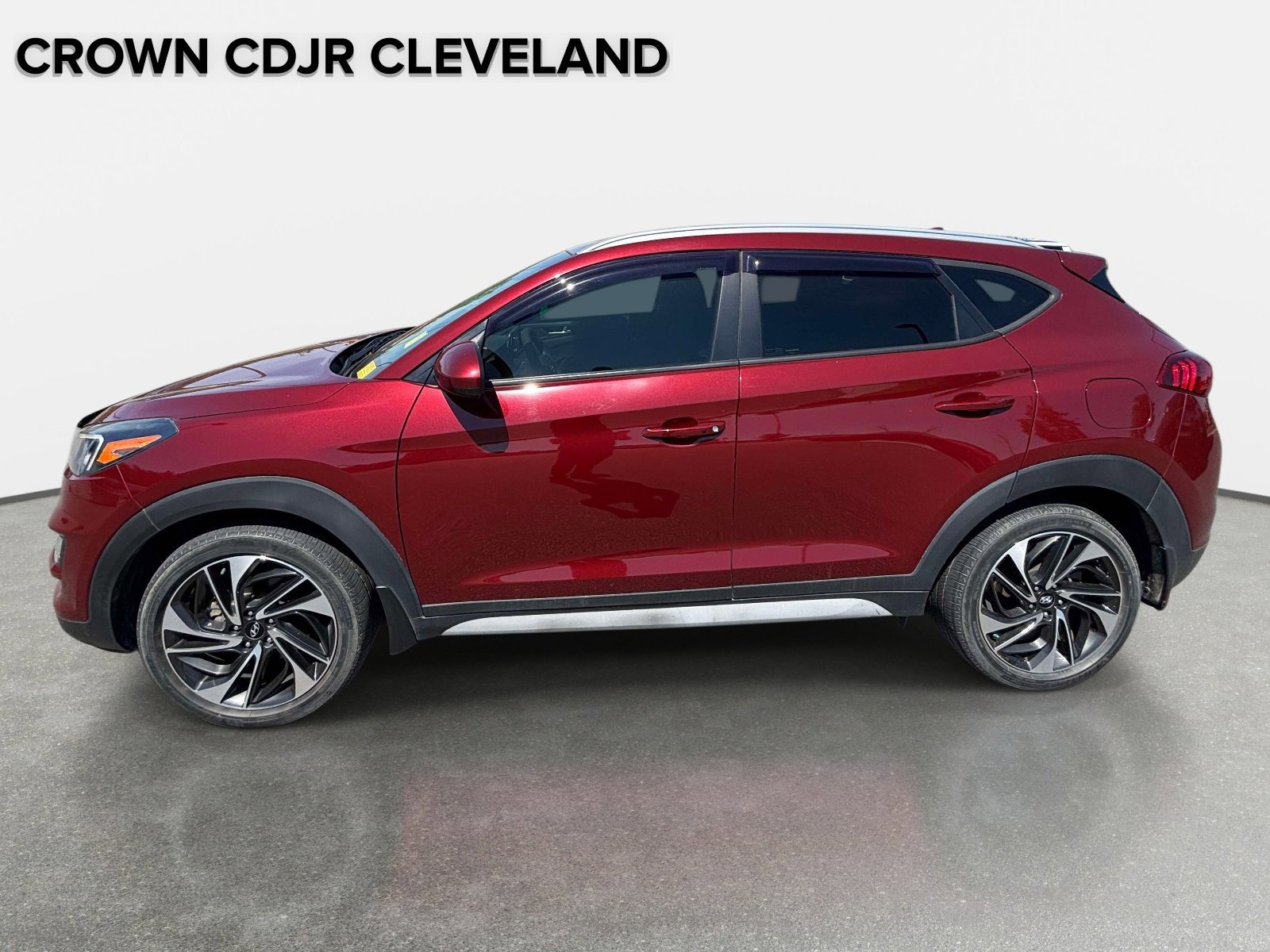 Used 2019 Hyundai Tucson Sport FWD image 2