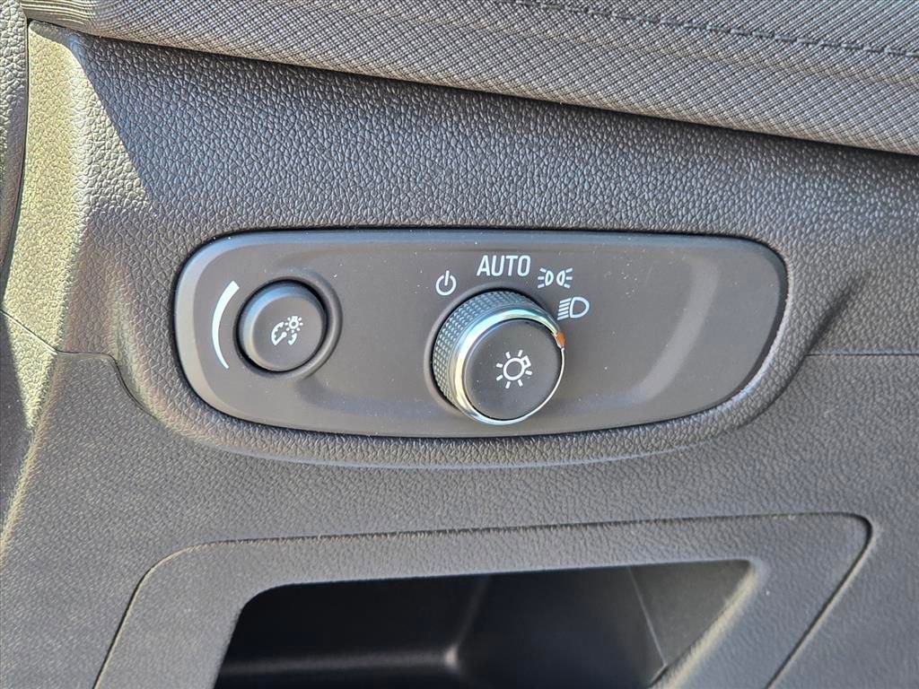 New 2026 Chevrolet TrailBlazer LT w/ Convenience Package FWD image 7