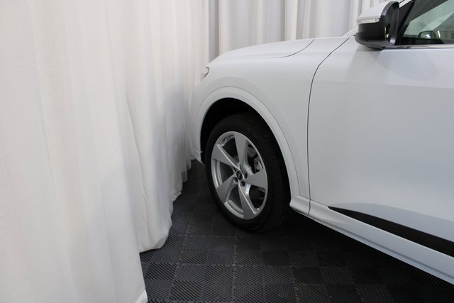 New 2025 Audi Q5 Premium Plus image 24