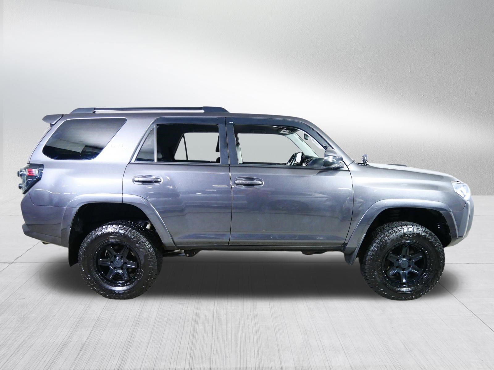 Used 2020 Toyota 4Runner TRD Off-Road Premium image 8
