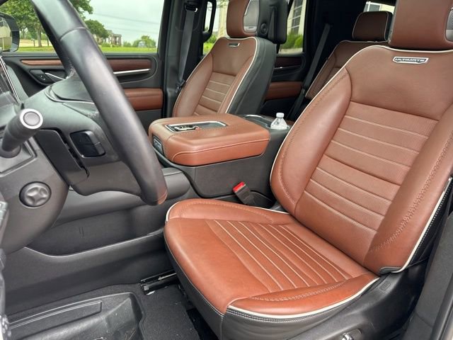 Used 2023 GMC Yukon Denali Ultimate AWD/4WD image 12