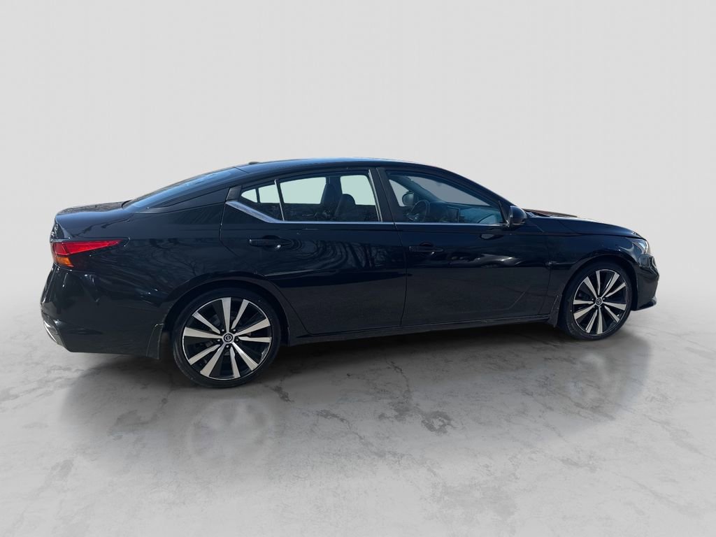 Used 2020 Nissan Altima 2.0 SR image 9