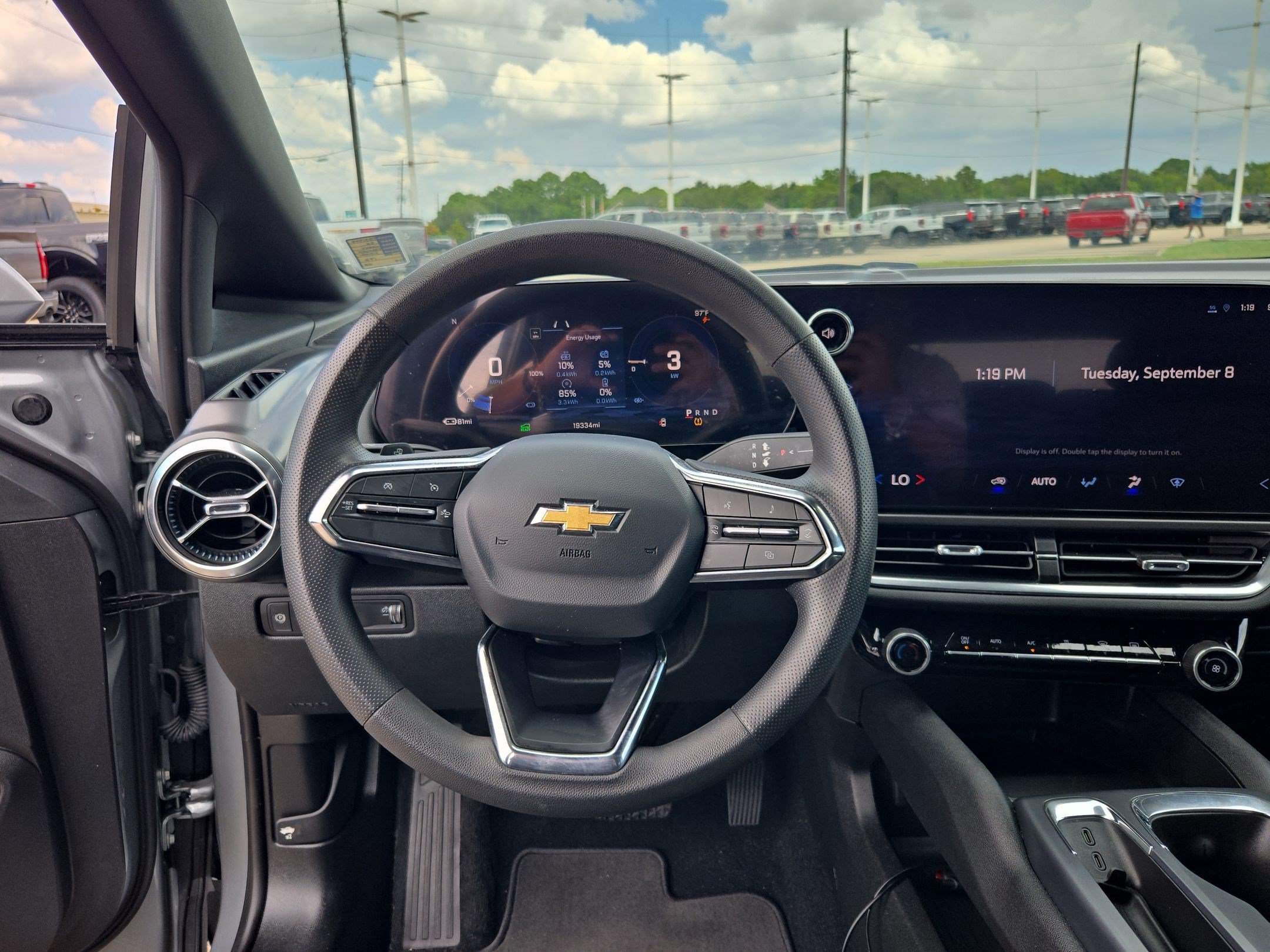 Used 2026 Chevrolet Equinox EV LT FWD image 26