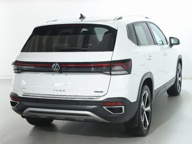 Certified 2025 Volkswagen Taos SEL AWD/4WD image 48