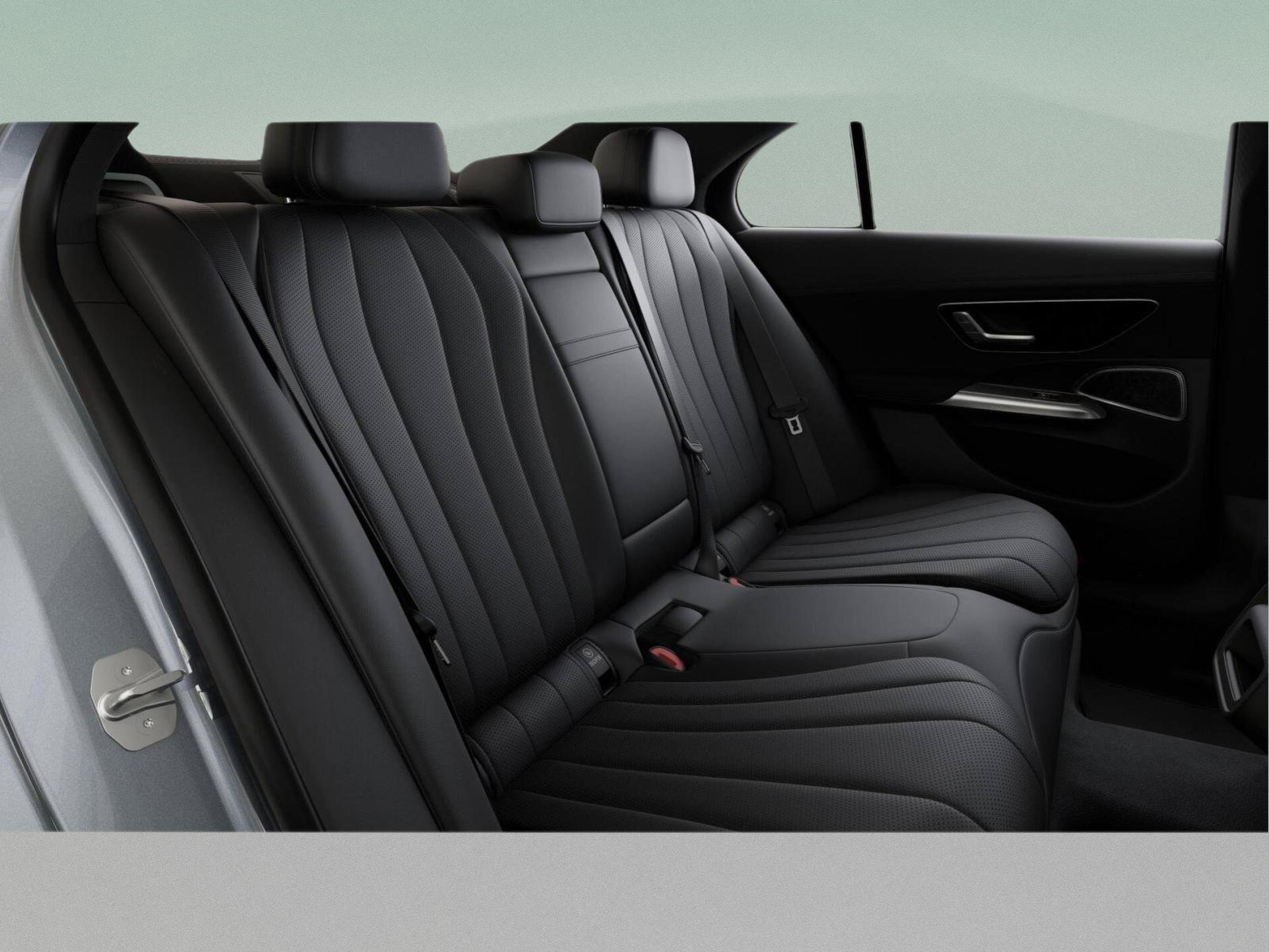 Used 2026 Mercedes-Benz E 350 Sedan image 43
