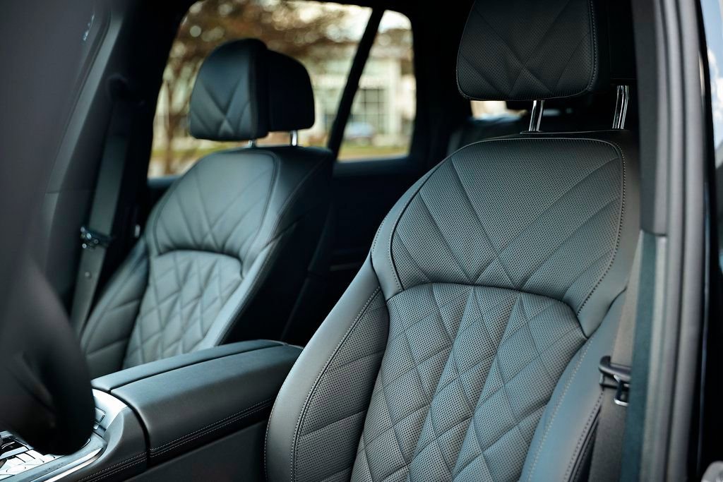 New 2026 BMW X5 xDrive50e w/ Climate Comfort Package image 21