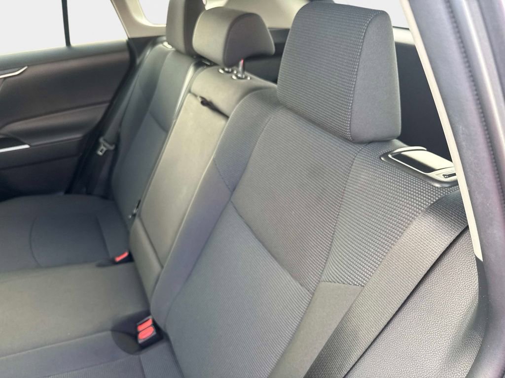 Used 2021 Toyota RAV4 LE image 15