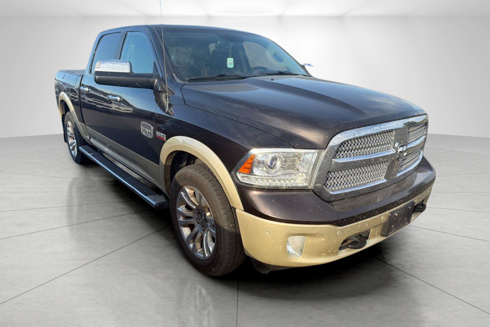 Used 2016 RAM 1500 Laramie Longhorn AWD/4WD image 2
