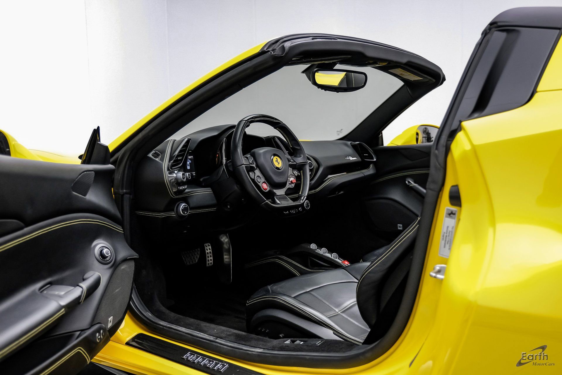 Used 2017 Ferrari 488 Spider image 50