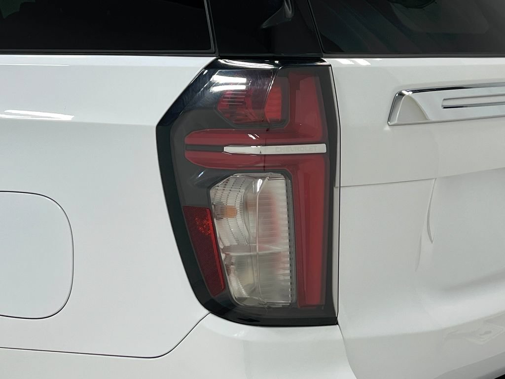 Used 2022 Chevrolet Suburban LT AWD/4WD image 39
