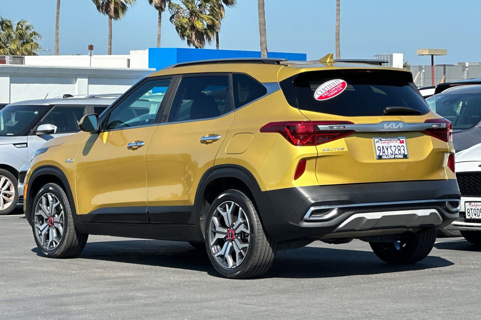 Certified 2022 Kia Seltos SX w/ Sunroof Package AWD/4WD image 9