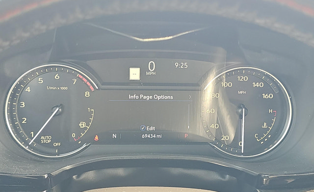 Used 2023 Cadillac XT6 Premium Luxury FWD image 4