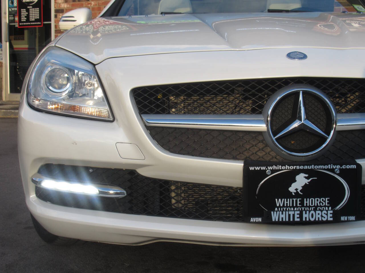 Used 2016 Mercedes-Benz SLK 300 image 3
