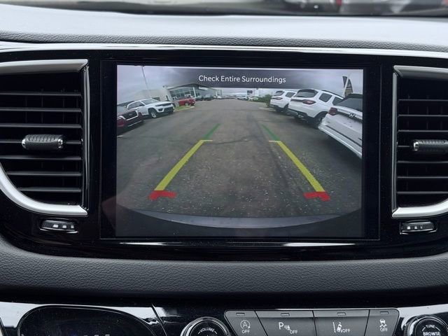 Used 2023 Chrysler Pacifica Touring-L FWD image 41
