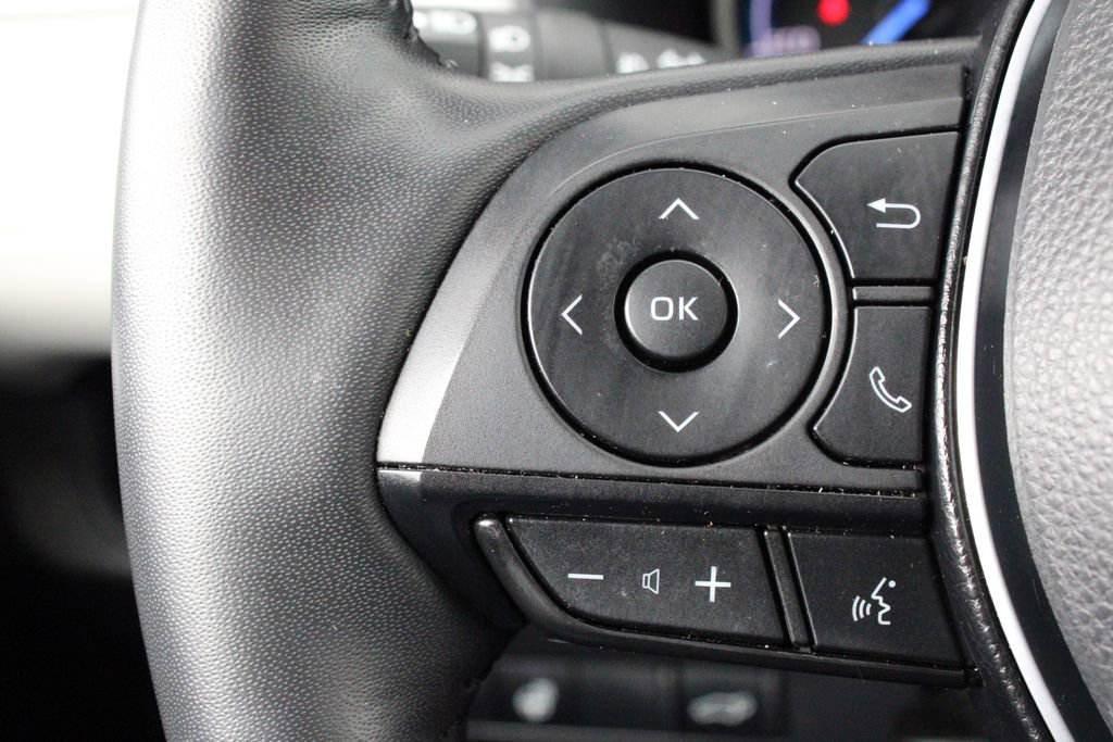 Used 2023 Toyota RAV4 XLE Premium AWD/4WD image 34