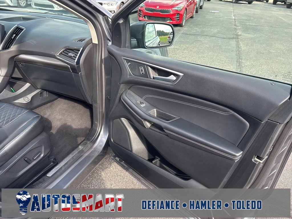 Used 2024 Ford Edge Titanium image 67