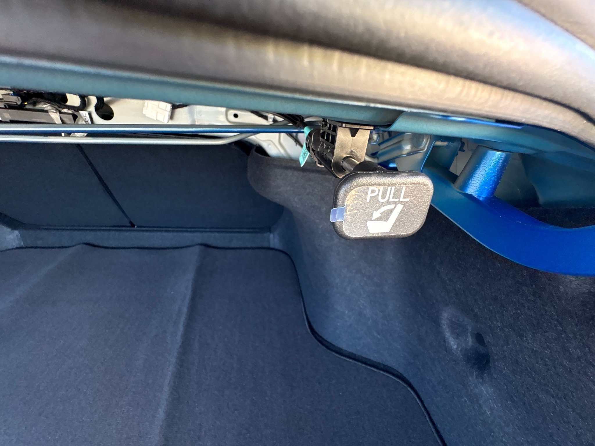 New 2027 Nissan Sentra SR w/ Floor Mat Package FWD image 25