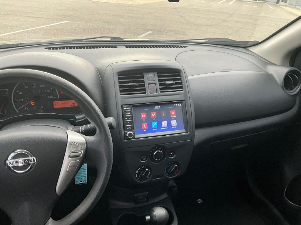 Used 2019 Nissan Versa S Plus FWD image 10