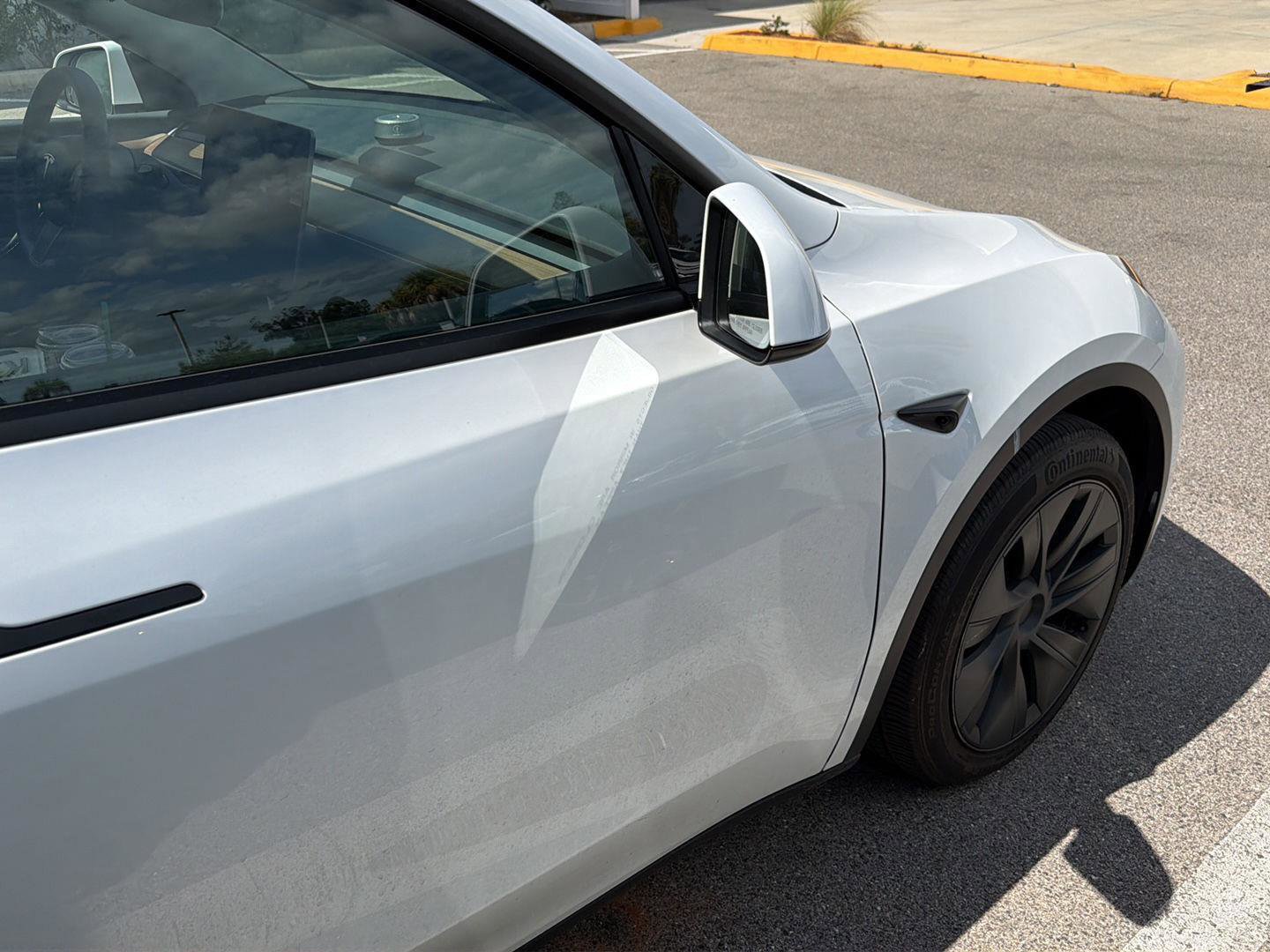 Used 2025 Tesla Model Y Long Range AWD/4WD image 18