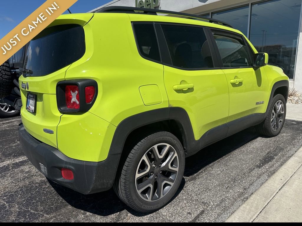 Used 2017 Jeep Renegade Latitude w/ Popular Equipment Group AWD/4WD image 5