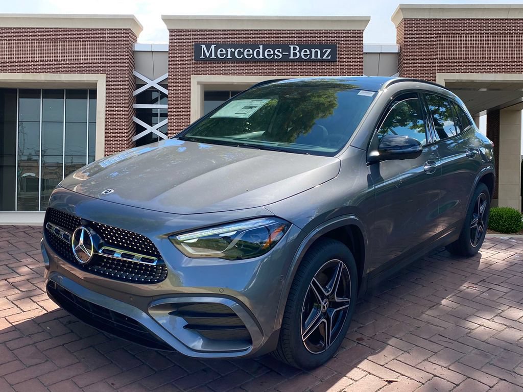 Used 2025 Mercedes-Benz GLA 250 image 2