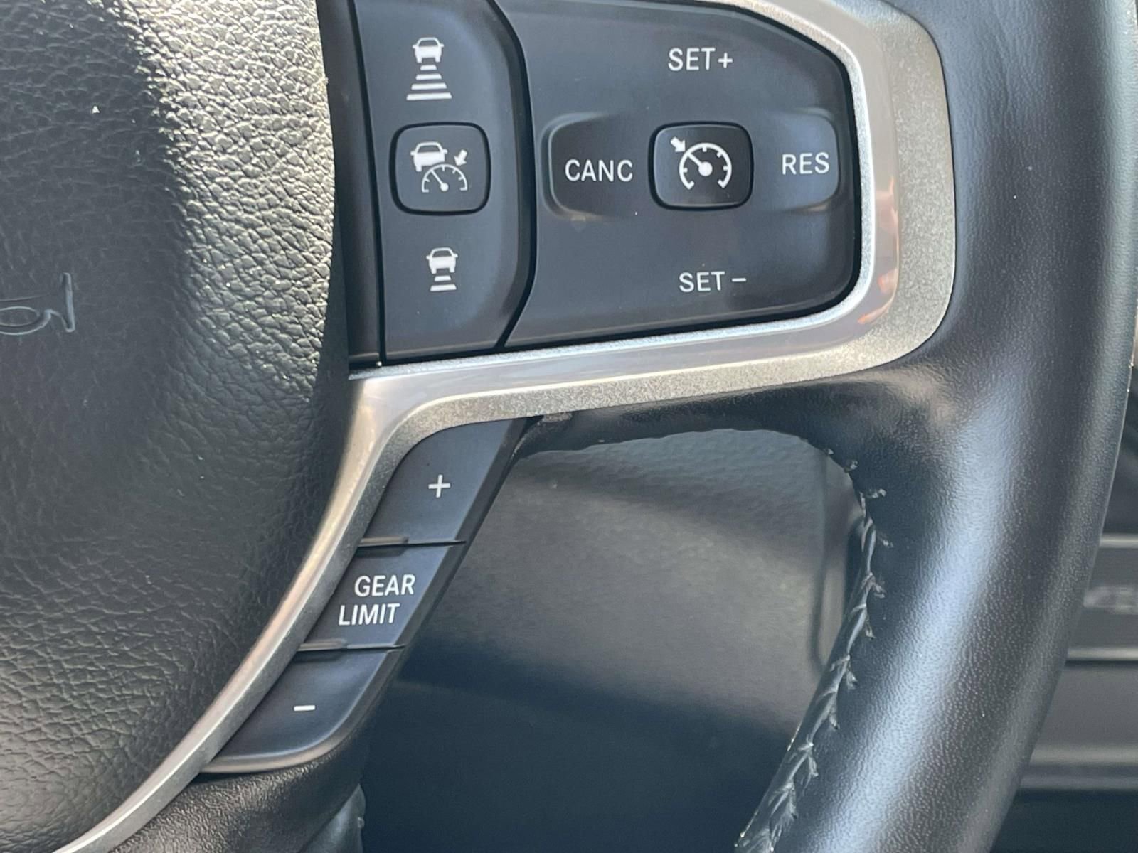 Used 2024 RAM 2500 Laramie w/ Safety Group image 27