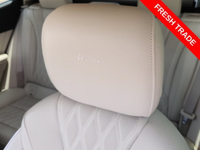 Used 2022 Buick Envision Avenir w/ Technology Package II FWD image 24