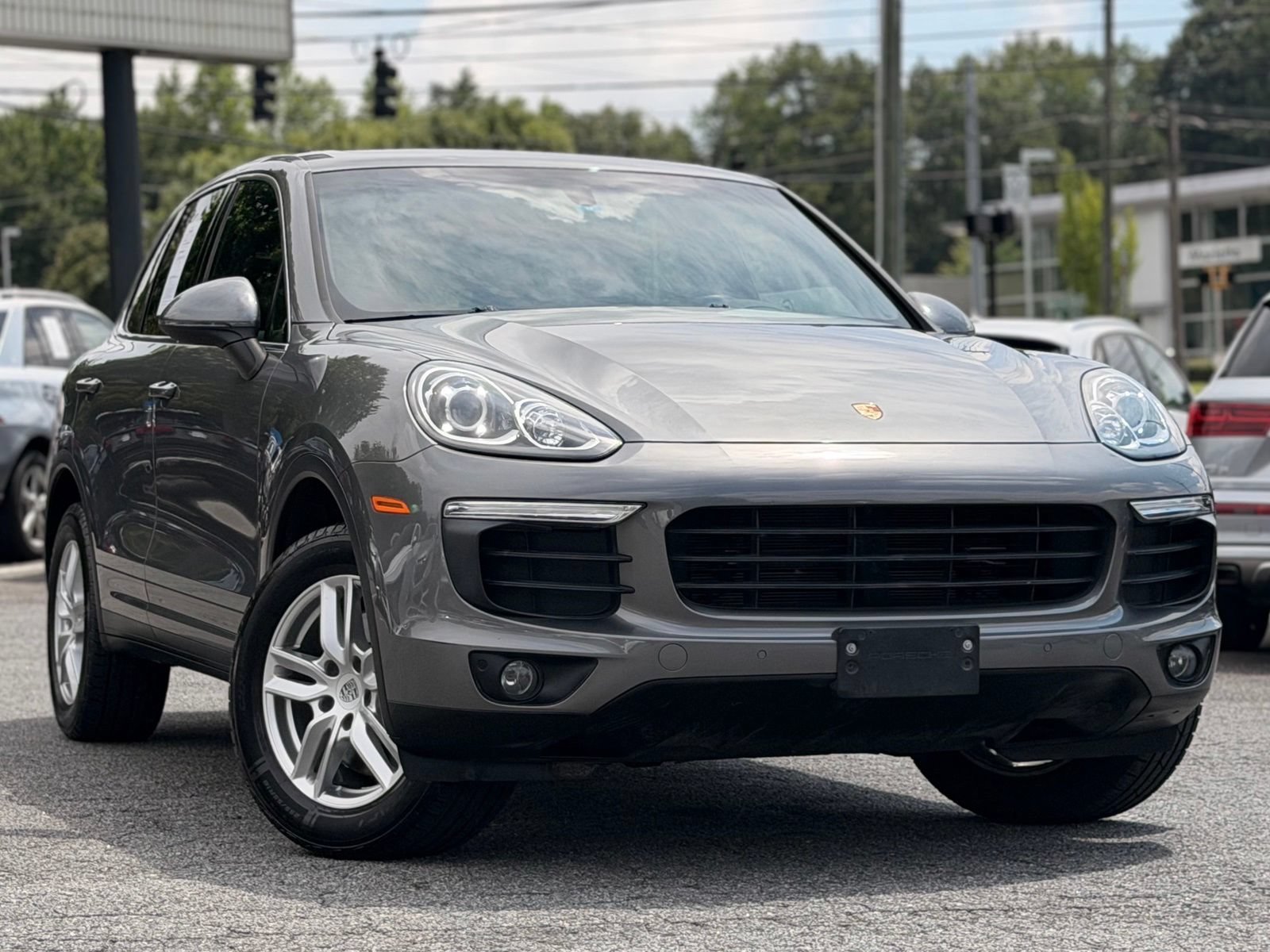 Used 2017 Porsche Cayenne AWD/4WD image 7