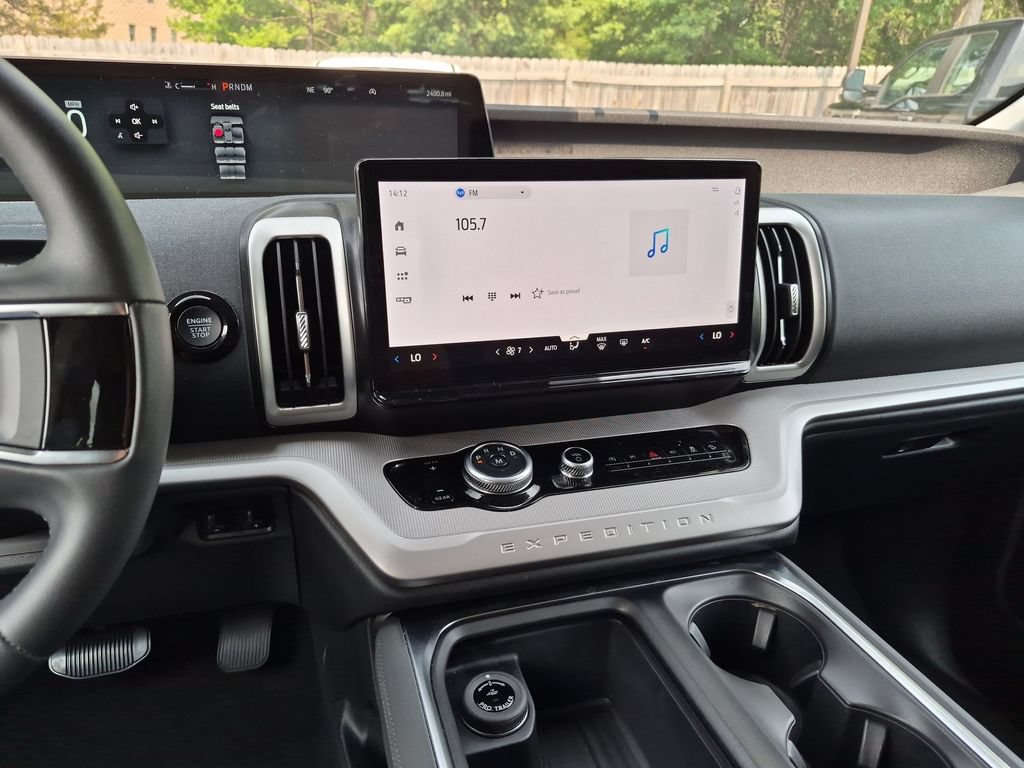 New 2026 Ford Expedition Active AWD/4WD image 21