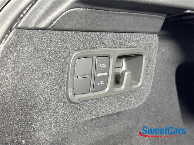 Used 2020 Lamborghini Urus Base image 49